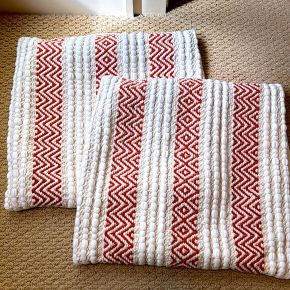 Two decorative pillow covers 18”x18” - Picture 1 of 4
